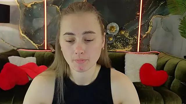Sun_Kitty_ from StripChat is Freechat