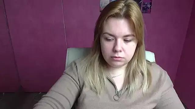 SusannaNight from StripChat is Freechat