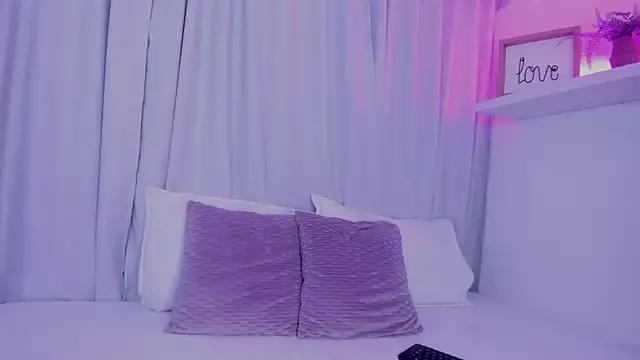 susyy7 from StripChat is Freechat