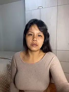 SweetieMariana from StripChat is Freechat