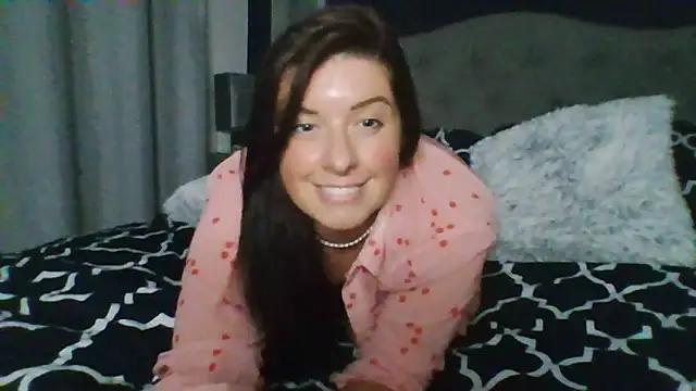 SweetLaurenXX from StripChat is Freechat