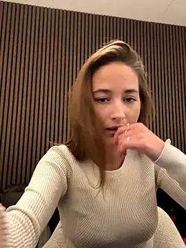 SweetNovaa from StripChat is Freechat