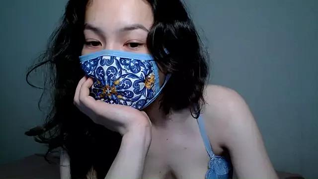 sweetyumyu from StripChat is Freechat