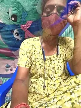 Tamil--Rani from StripChat is Freechat