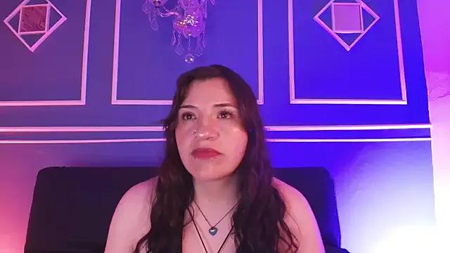 TaraTaylorr from StripChat is Freechat