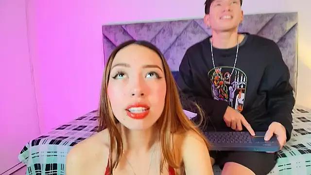 Tatiiana_n_Damiian from StripChat is Freechat