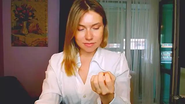TaylorBre from StripChat is Freechat