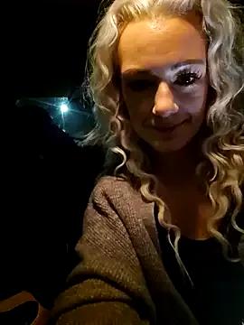 TessaWayne from StripChat is Freechat