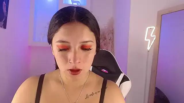 tiana_ass from StripChat is Freechat