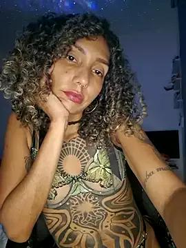 tucurly_latina from StripChat is Freechat