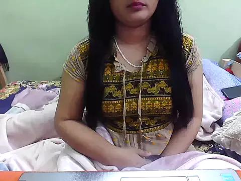 TwinRose2000 from StripChat is Freechat