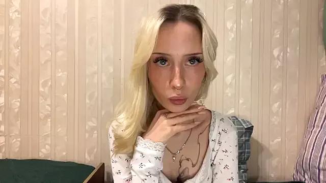 Twist_drip_blonde from StripChat is Freechat