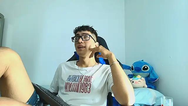 TylerWhite_ from StripChat is Freechat
