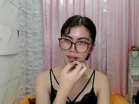 Ur_hottestdella from StripChat is Freechat