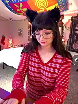 urpuppymoon from StripChat is Freechat