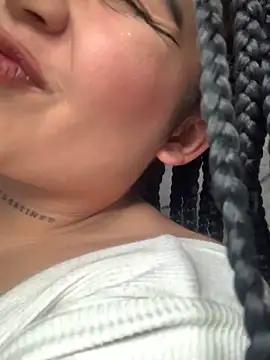 vale_18x from StripChat is Freechat