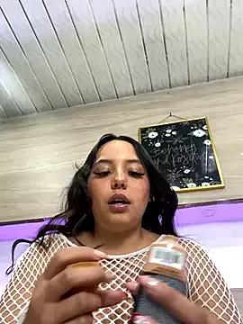 Vanesa_Velle from StripChat is Freechat