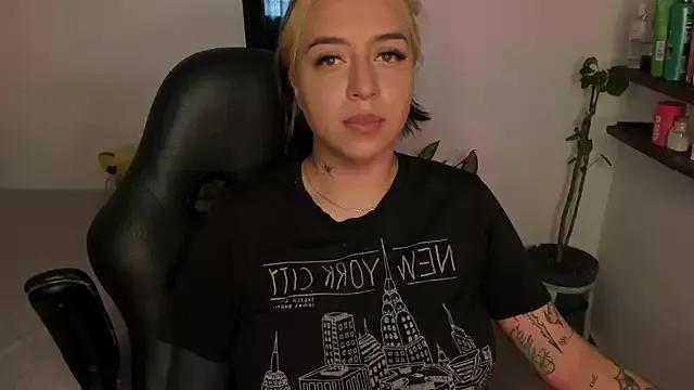 VeloraVyxen_ from StripChat is Freechat