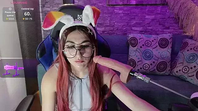 venusevanss from StripChat is Freechat