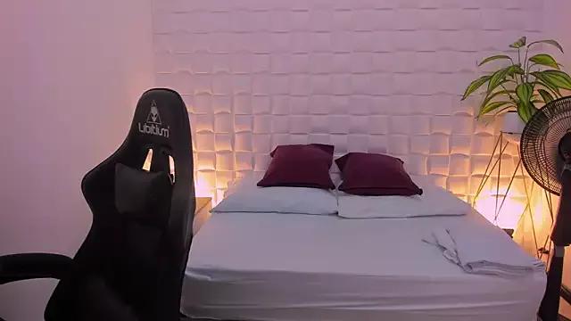 victoria_243 from StripChat is Freechat