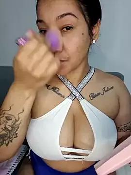 violettaa_millerss from StripChat is Freechat