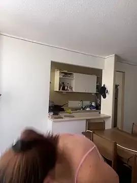 WhiteWomen from StripChat is Freechat