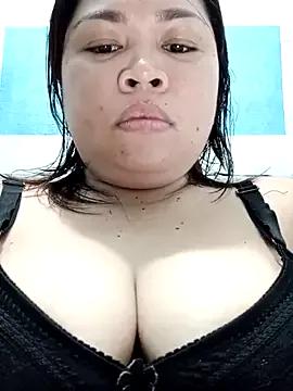 XXLorie_02 from StripChat is Freechat