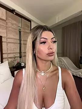 YaraMoon_ from StripChat is Freechat