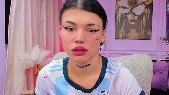 YasminWild from StripChat is Freechat