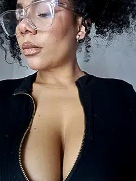 Yerystar from StripChat is Freechat