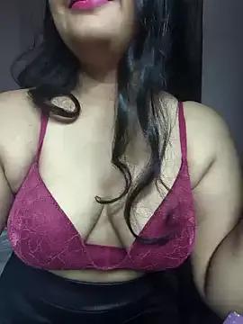 YourFavMaya from StripChat is Freechat