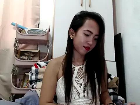 yourloving_maris from StripChat is Freechat