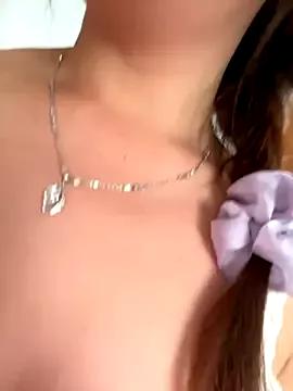 yuzinice from StripChat is Freechat