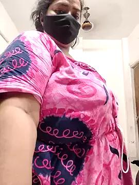 Photos of zeepe19 from StripChat is Freechat