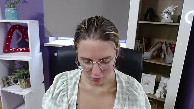 Zoey_Erotic from StripChat is Freechat